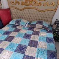 تخت دونفره و تشک و روتختی