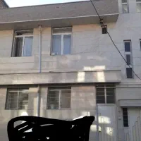 حیاط مسکونی