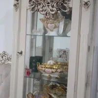 بوفه با ۴عدد شکلات خوری