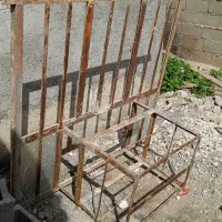 درب اهنی همراه با شیشه درخورموج