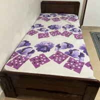 تخت یک نفره تمام چوب همراه با خوش خواب