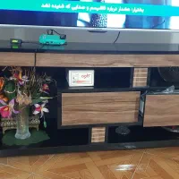میز تلویزیون مشکی قهوه ای...
