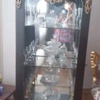 بوفه و زیر تلوزیون