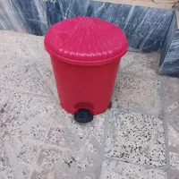 سطل زباله بزرگ