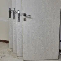 درب چوبی اتاق وسرویس درحد نو