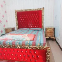 تخت دونفره همراه با دوعسلی ودوتاکفی وتشک طبی فنری