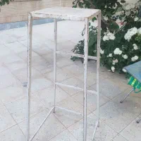 چهارپایه آهنی