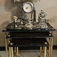 گل میز و آباژور موزیکال همراه با تلفن