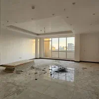 واحد خوش نقشه و غرق نور*