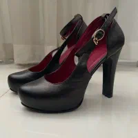 کفش پاشنه بلند