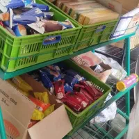 استند میوه و چیپس و پفک
