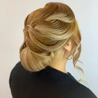 با ۳ میلیون آرایشگر شو