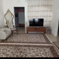 هم خانه