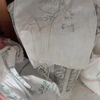 یک کیسه سیمان و پودر و ماسه