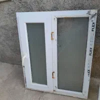 دو عدد پنجره دو جداره کوچیک
