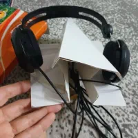 هدفون سیم دار
