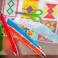 اسباب بازی ماشین بافندگی
