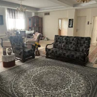 رهن و اجاره ۱۴۰متری۳خواب