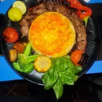 آشپز و کمک‌ آشپز  آشنابه غذای ایتالیایی و ایرانی