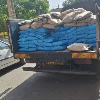 خاک و پوشال