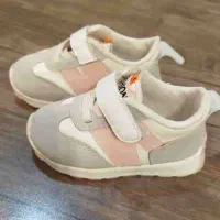 کفش دخترانه هر دو باهم ۴۰۰ تومن