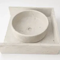 سنگ طبیعی سفید، احتمالاً چینی کریستال