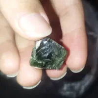 سنگی مشابه زمرد