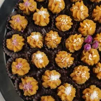 حلوا سنتی آرد گندم و سه آرد