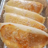 پیراشکی مرغ و سمبوسه