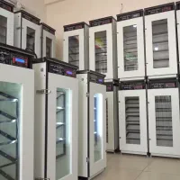 دستگاه جوجه کشی/انتی بـاکتری با درب شیــشه نشــکن+