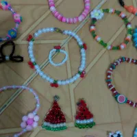 گردنبند و دستبند