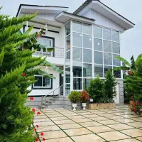 تریبلکس-استخر-دار-nbsp-با-ویو-کوه-و-جنگل