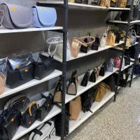 واگذاری مغازه کیف فروشی لوکیشن پر تردد