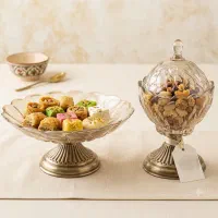 شیرینی خوری و شکلات خوری