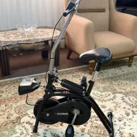 دوچرخه‌ثابت‌نیاز‌به‌تعمیر‌(‌fit man)