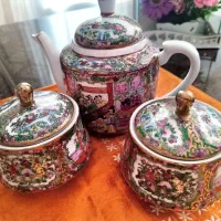 قوری و دو قندان چینی قدیمی، خرید حدود ۳۰ سال پیش،