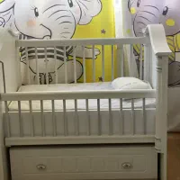 تخت گهواره ای نوزاد