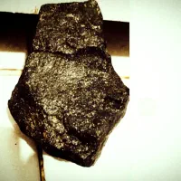 ۱۴۰۰گرم شهابسنگ پالاسایت