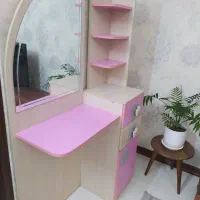 میز آرایش و کمد جا دار