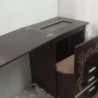 میز چرخ خیاطی ام دی اف .جنس عالی با صندلی توش