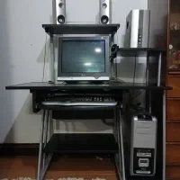 میز کامپیوتر