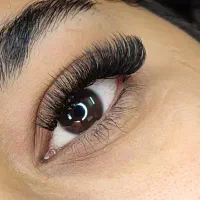 خدمات تخصصی اکستنشن مژه