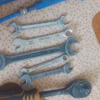 آچار لوله گیر.وچندتیکه آچار