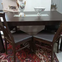 میز غذا خوری شش نفره با سه عدد صندلی