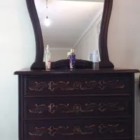 دراور و آینه چوبی