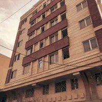 * 70 متر 2 خواب ناهید فول امکانات *