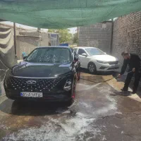 کارگر برای کار در کارواش