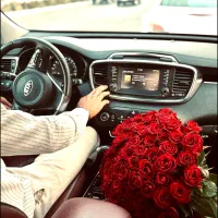 استخدام تزیین کار، گل آرا در گلفروشی
