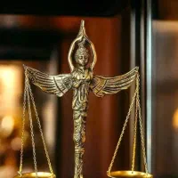 تغییر نام و کاهش سن در کوتاه‌ترین زمان  وکیل متخصص