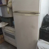 یخجال خارجی وسالم  توعکس هاهم پیداست